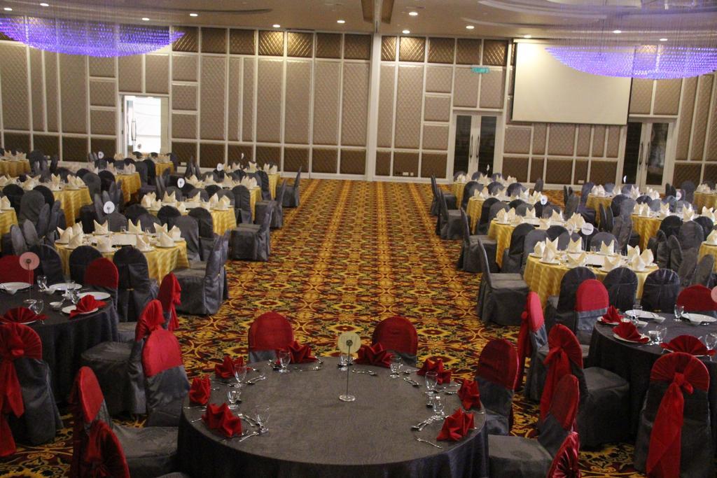 Grand Riverview Hotel Kota Bharu Ngoại thất bức ảnh