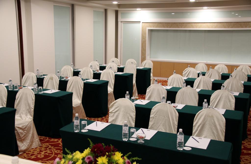 Grand Riverview Hotel Kota Bharu Ngoại thất bức ảnh