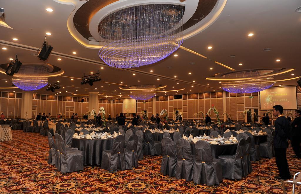 Grand Riverview Hotel Kota Bharu Ngoại thất bức ảnh