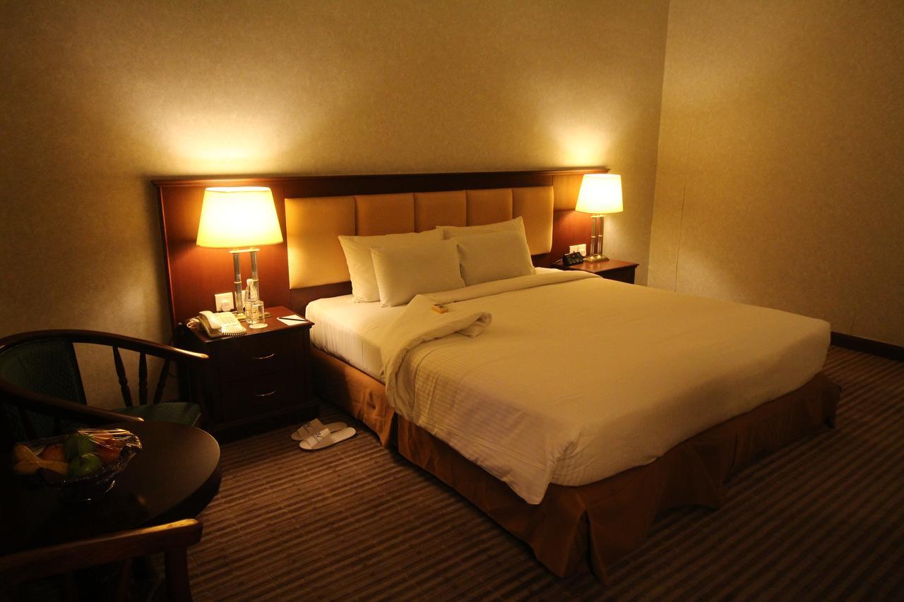 Grand Riverview Hotel Kota Bharu Ngoại thất bức ảnh
